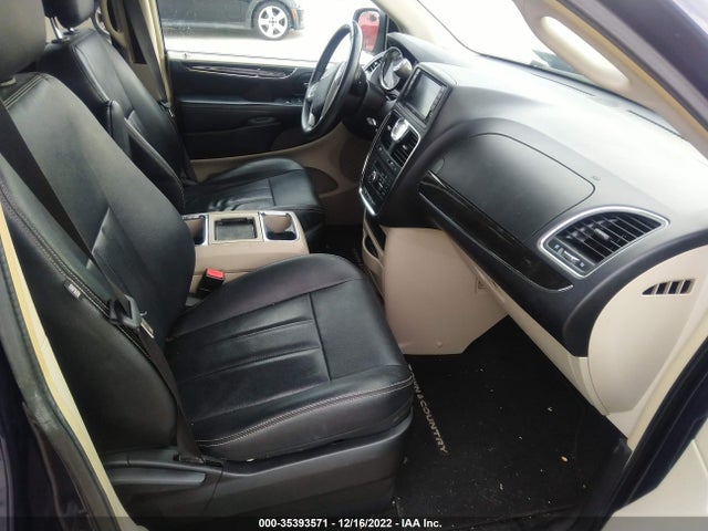 2015 Chrysler Town & Country, VIN: 2C4RC1BG8FR739792