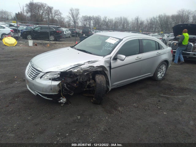 1C3CCBAB3CN163866 Chrysler 200 LX