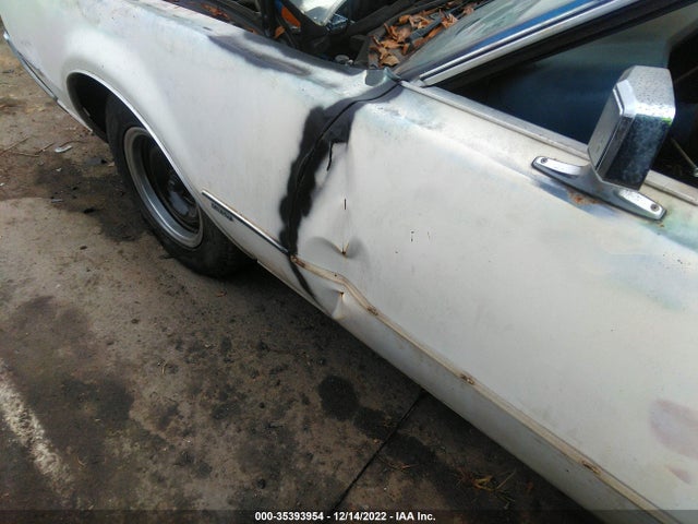1972 LINCOLN MARK LT VIN: 2Y89A880123