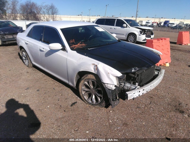 Chrysler 300 Limited 2015 2C3CCAAG8FH893694 Image 1