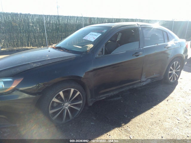 1C3BC8FG3BN597156 Chrysler 200 S