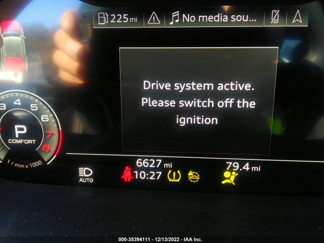 2022 Audi Q3, VIN: WA1EECF31N1137275