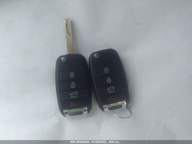 3KPA24AD1ME382933 KIA RIO S