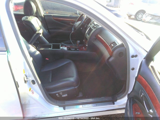 2008 LEXUS LS 460 VIN: JTHBL46F185067819