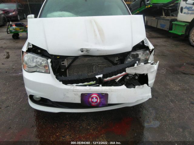 2C4RDGCG3JR205719 Dodge Grand Caravan Sxt