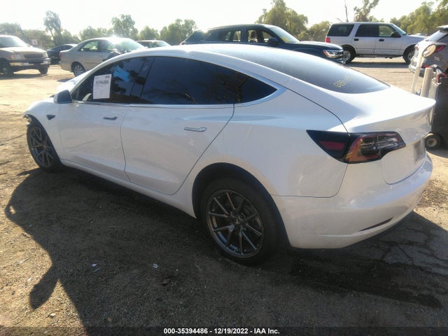 2018 Tesla 3, VIN: 5YJ3E1EA2JF062539