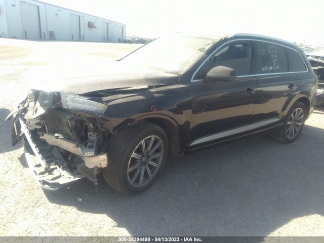 WA1LHAF71KD042313 Audi Q7 Premium Plus