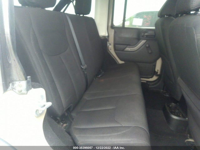 2017 Jeep Wrangler, VIN: 1C4BJWDG2HL720541
