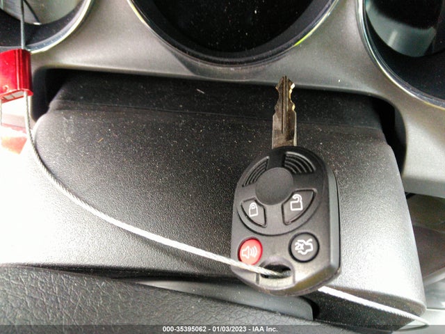 Lincoln MKZ 2010 3LNHL2JC7AR751852 Image 3