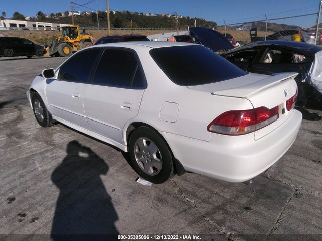 2002 HONDA ACCORD SDN EX W/LEATHER VIN: 1HGCG165X2A023561