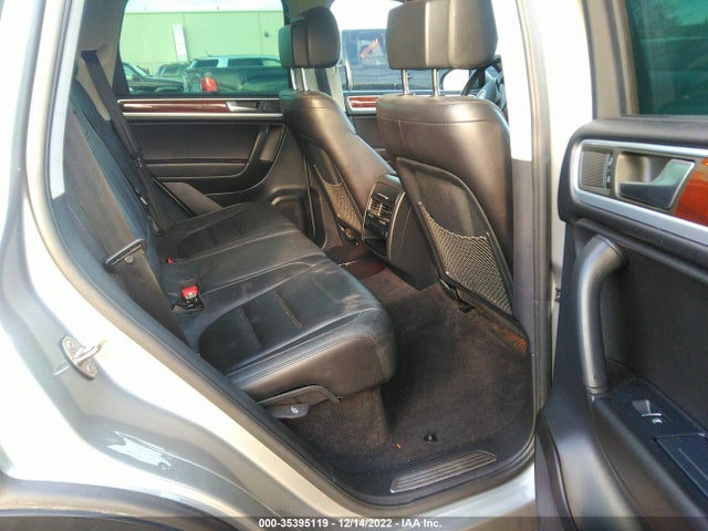 Volkswagen Touareg 2011 WVGFG9BP2BD001968 Image 9