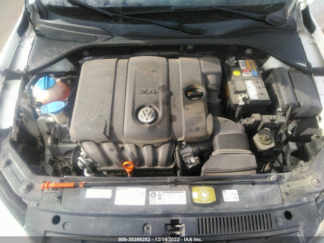 1VWBH7A30DC039482 Volkswagen Passat Se W/sunroof & Nav