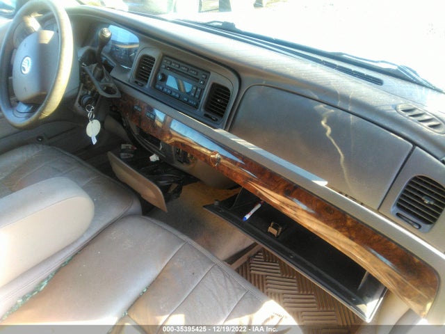 2010 MERCURY GRAND MARQUIS LS VIN: 2MEBM7FV7AX624288
