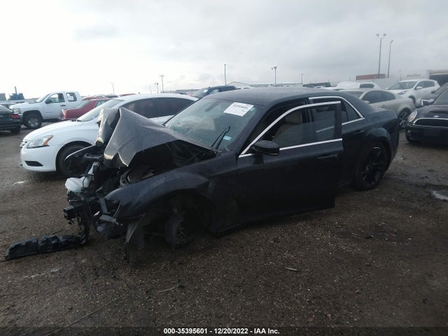 Chrysler 300 Limited 2015 2C3CCAAG2FH780775 Image 2