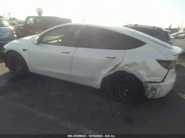 2022 TESLA MODEL Y PERFORMANCE VIN: 7SAYGDEFXNF558632