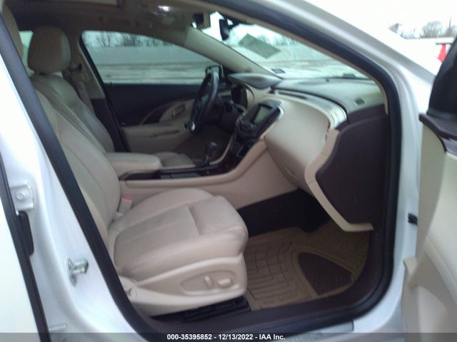 2015 Buick LaCrosse, VIN: 1G4GD5G38FF184265