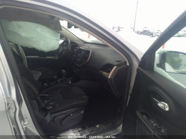 1C4PJMCS3FW576879 Jeep Cherokee Latitude