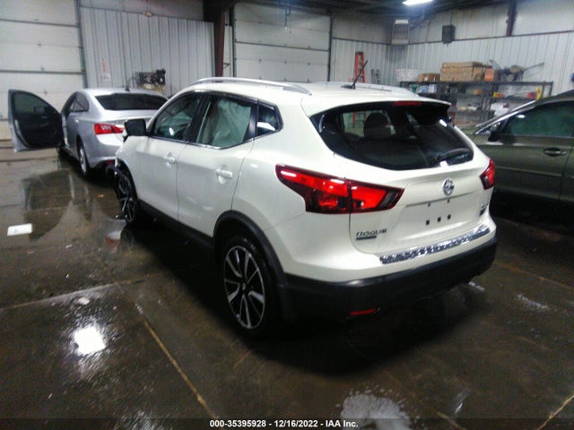 2017 Nissan Qashqai, VIN: JN1BJ1CR1HW101713