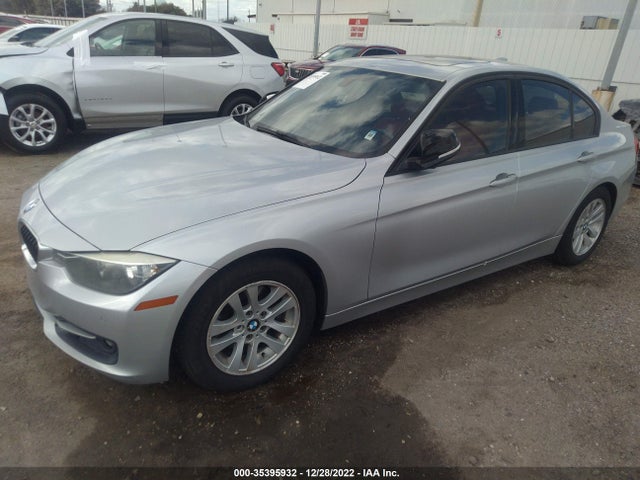 BMW 3 Series 328i 2013 WBA3C1G53DNR48992 Image 2
