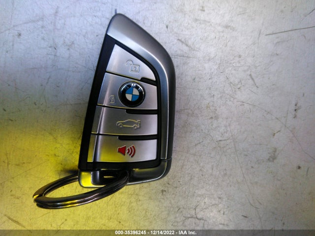 2022 BMW M5, VIN: WBS83CH06NCJ07794