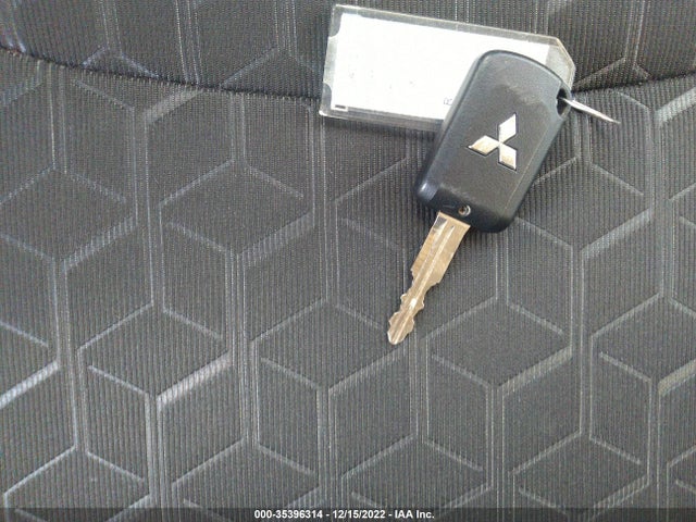 2021 Mitsubishi Outlander, VIN: JA4ARUAU3MU024501