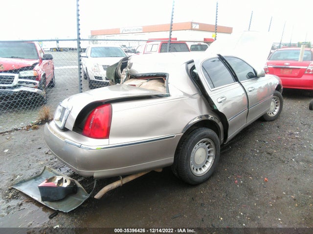 Lincoln Town Car Executive 2001 1LNHM81W01Y653984 Image 5