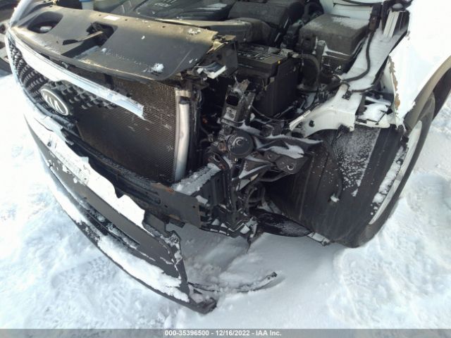 5XYPGDA55GG160892 KIA SORENTO LX