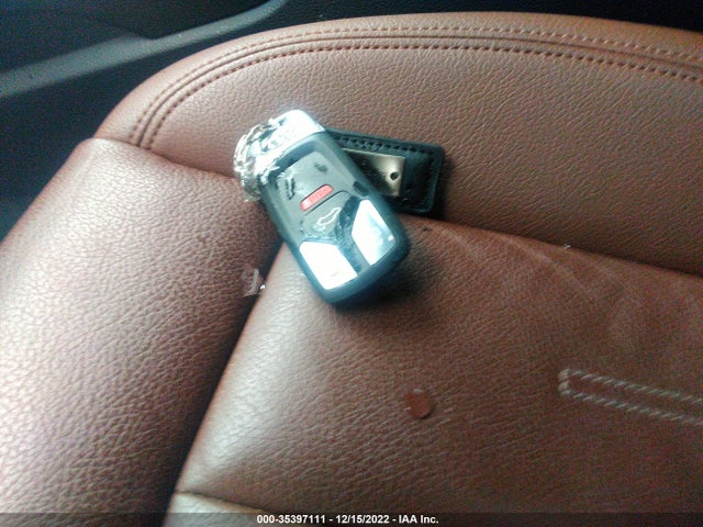 2018 Audi A4, VIN: WAUENAF41JN010139