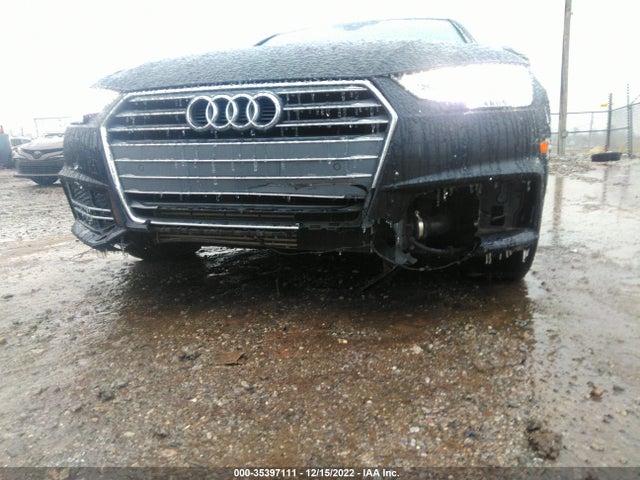 2018 Audi A4, VIN: WAUENAF41JN010139