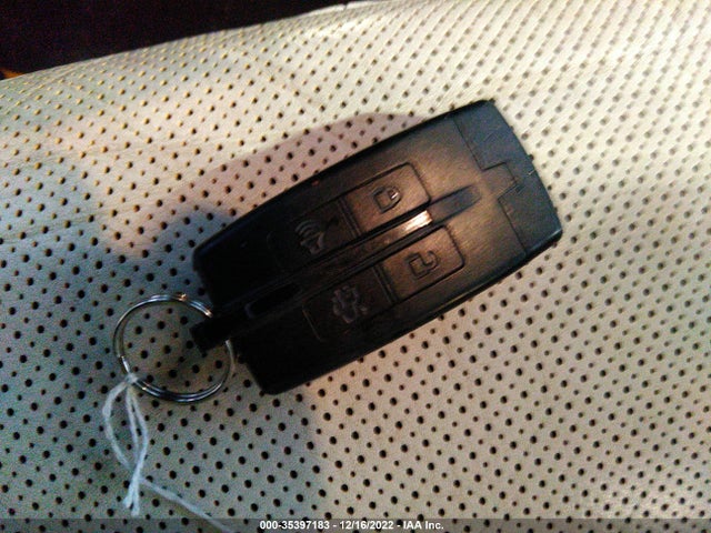 Lincoln MKS 2009 1LNHM94RX9G610153 Image 3