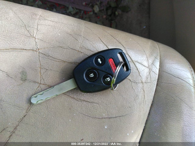 2009 HONDA ACCORD SDN EX-L VIN: 1HGCP36869A046626