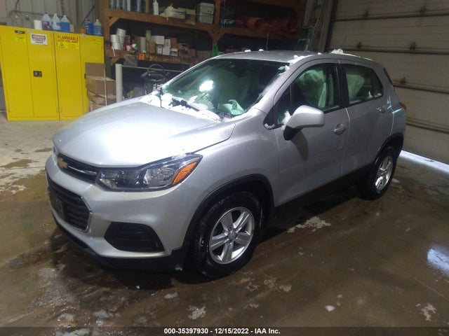 Chevrolet TRAX LS 2018 KL7CJNSBXJB581516 Image 2