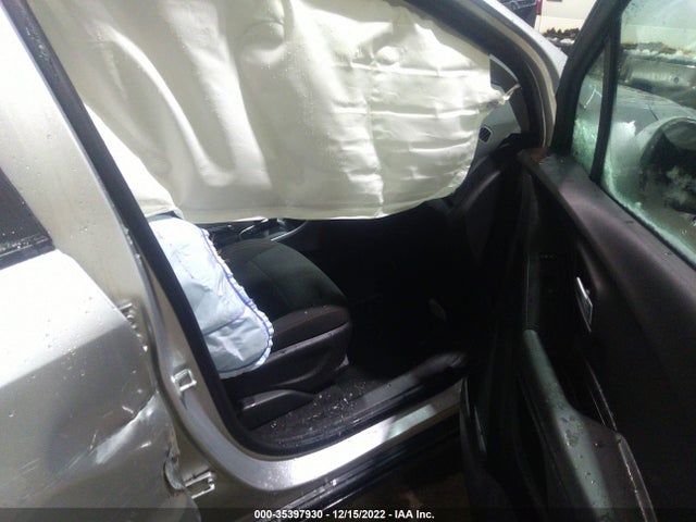 Chevrolet TRAX LS 2018 KL7CJNSBXJB581516 Image 6