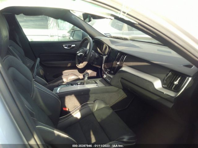 YV4A22RM8K1348400 Volvo XC60