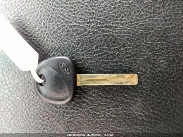 KNADM4A35E6372294 KIA RIO LX