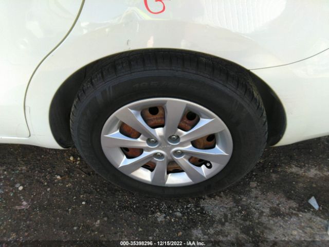 KNADM4A35E6372294 KIA RIO LX