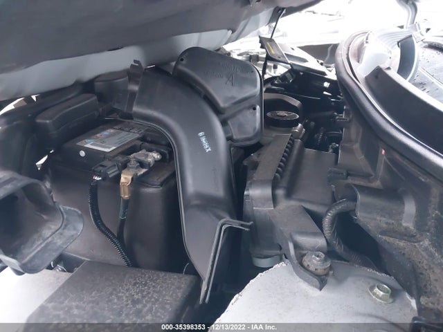 2019 NISSAN ROGUE SV VIN: 5N1AT2MT2KC702099