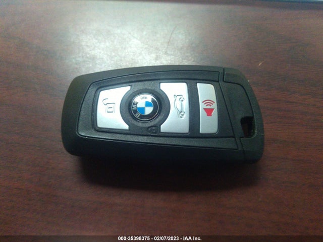 BMW 5 Series 528i 2013 WBAXG5C55DD229221 Image 3