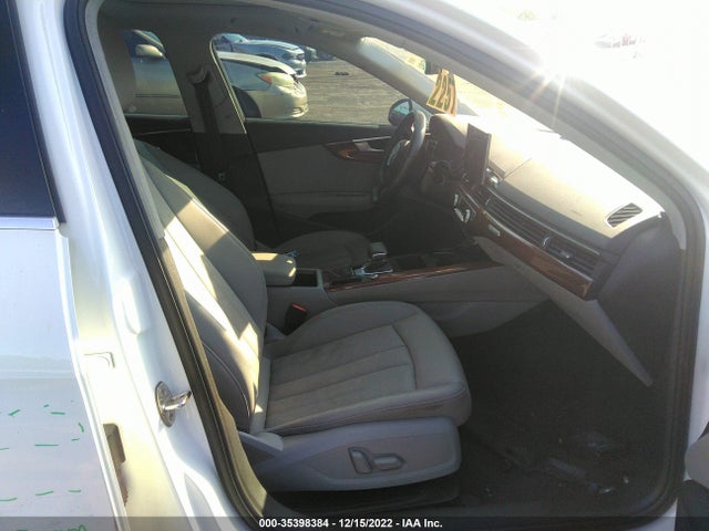 2021 Audi A4, VIN: WAUABAF49MN012121