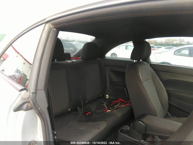 Volkswagen Beetle Coupe 2.5l Entry 2014 3VWFP7AT0EM621098 Image 8