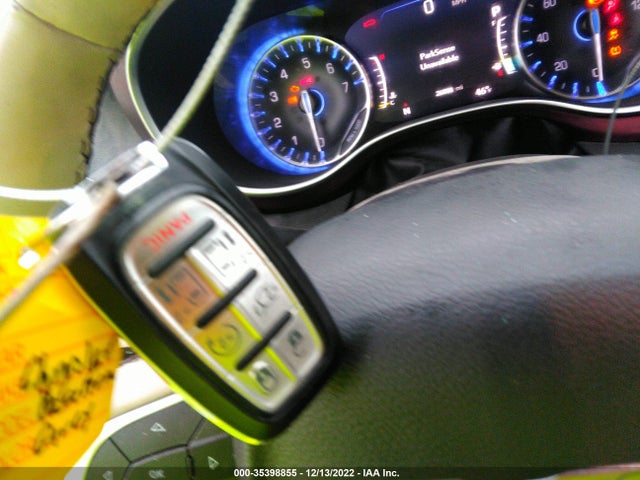 Chrysler Pacifica Limited 2020 2C4RC1GG8LR272751 Image 3