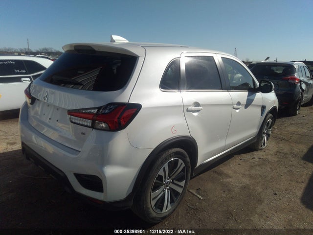 JA4APVAU4MU008383 Mitsubishi Outlander Sport Se