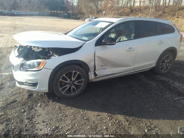 2016 Volvo V60, VIN: YV4612HK6G1015645