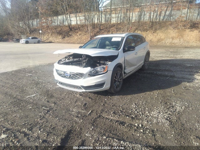 2016 Volvo V60, VIN: YV4612HK6G1015645