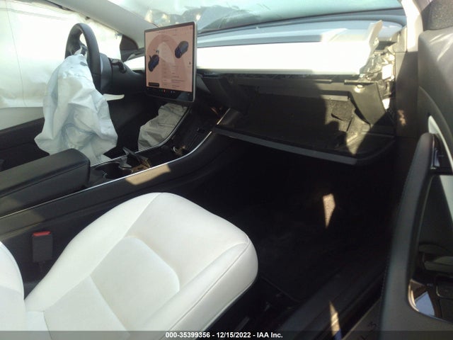 Tesla Model 3 Long Range/performance 2019 5YJ3E1EB1KF477555 Image 6
