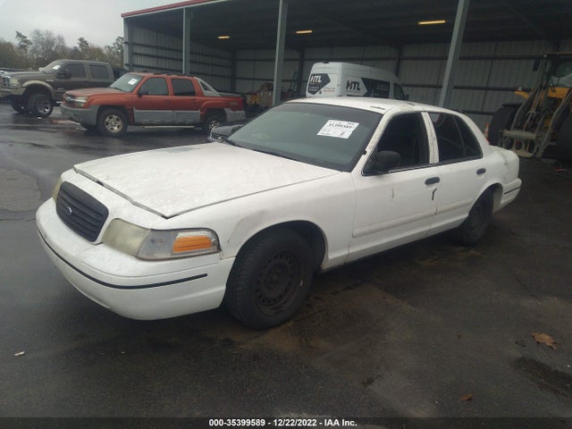 2000 FORD CROWN VICTORIA POLICE PKG POLICE INTERCEPTOR VIN: 2FAFP71W1YX104937