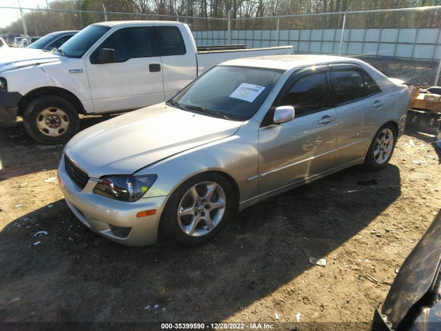 Lexus IS 300 2002 JTHBD192020056531 Image 2