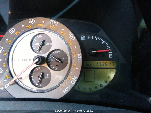 Lexus IS 300 2002 JTHBD192020056531 Image 9