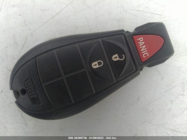 1C4PJLCB3KD325960 Jeep Cherokee Latitude