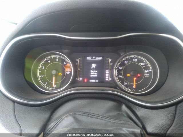 1C4PJLCB3KD325960 Jeep Cherokee Latitude